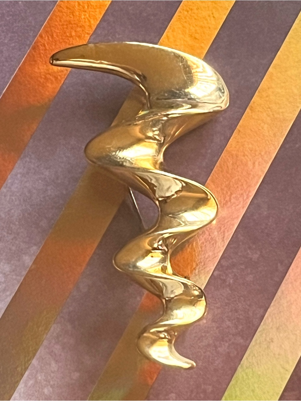 Abstract Gold Tone Swirl Brooch